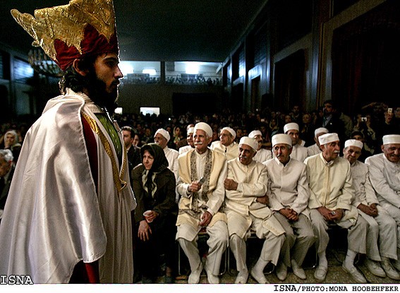 zoroastrians-sadeh-feast-tehran2.jpg